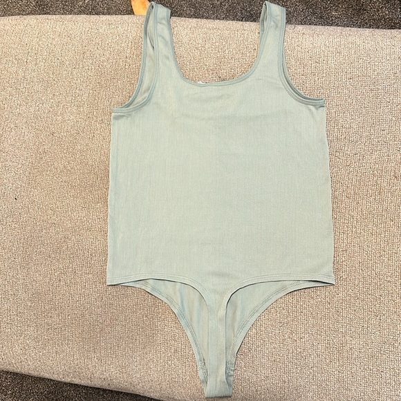 Light Green Bodysuit - Picture 4 of 5